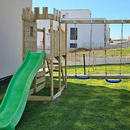 Apartamento Amazing In Sveti Filip i Jakov