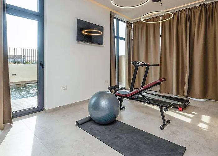 In * Sveti Filip i Jakov