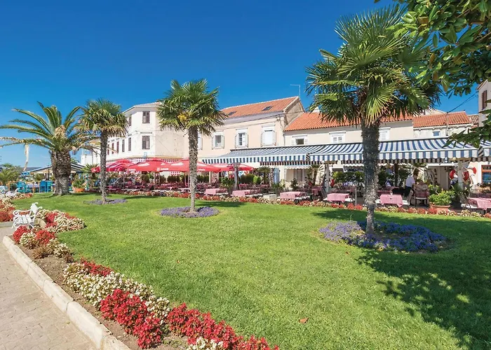 In Sveti Filip i Jakov